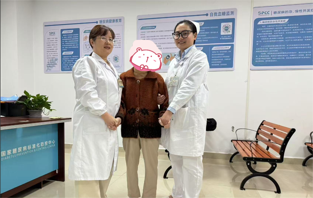 金秋醫患情 深深暖人心